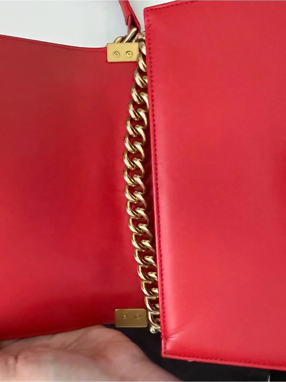 AUTHENTIC PRISTINE CHANEL Quilted Leather Boy Bag + box, dust bag, COA